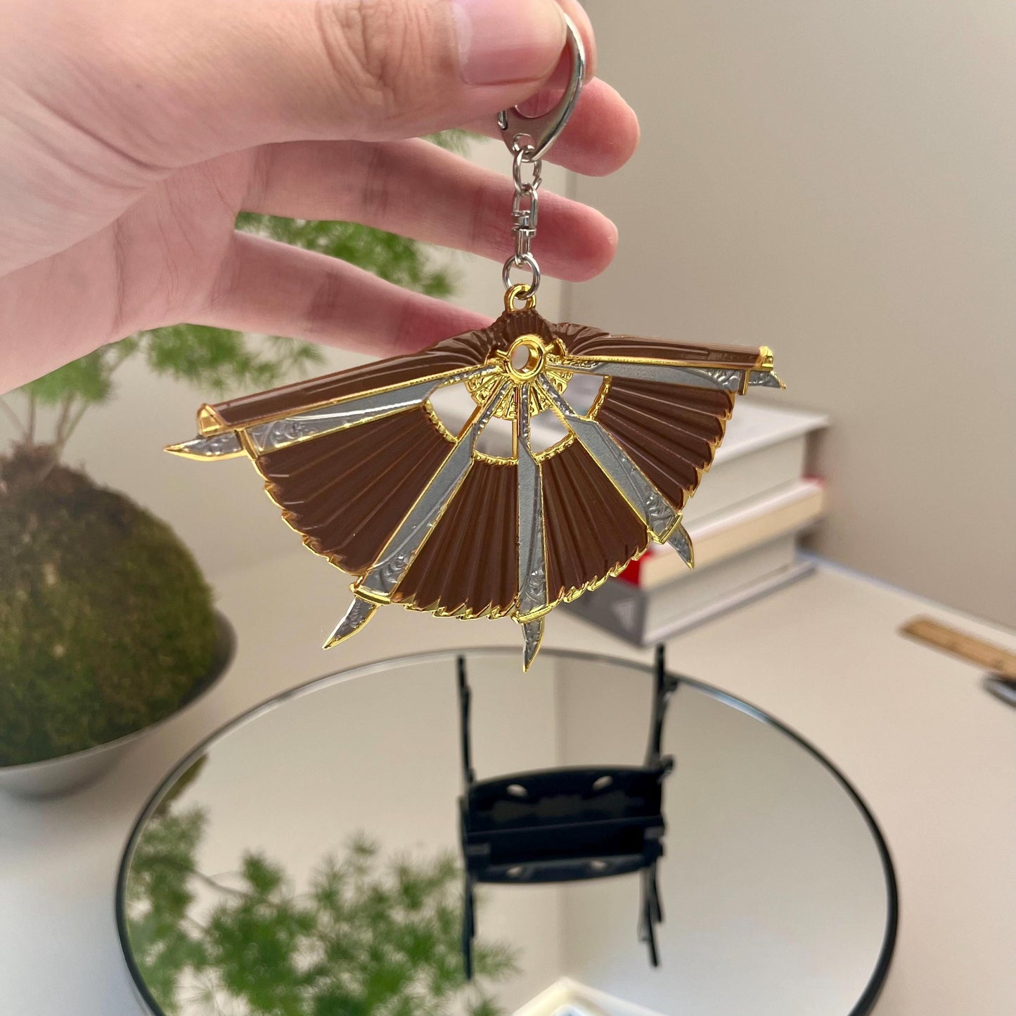 Apex Legends Loba Andrade Awesome Fan Keychain Heirloom Weapon, Game Peripherals, Apex Streaming, Cosplay Prop, Weapons Replica  Toy Gift