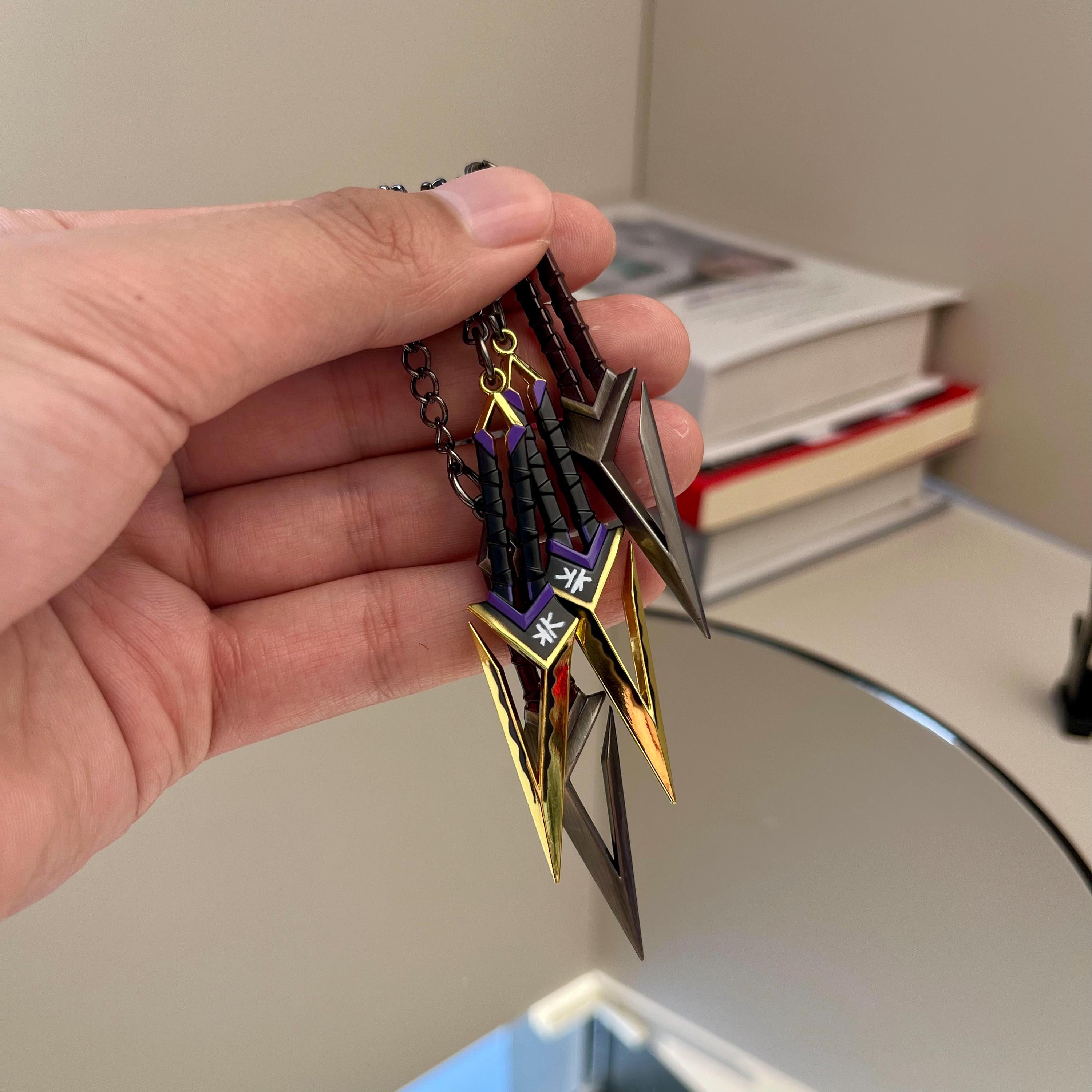 Valorant Kuronami No Yaiba Keychain – Metal Knife Model, Collectible Gift