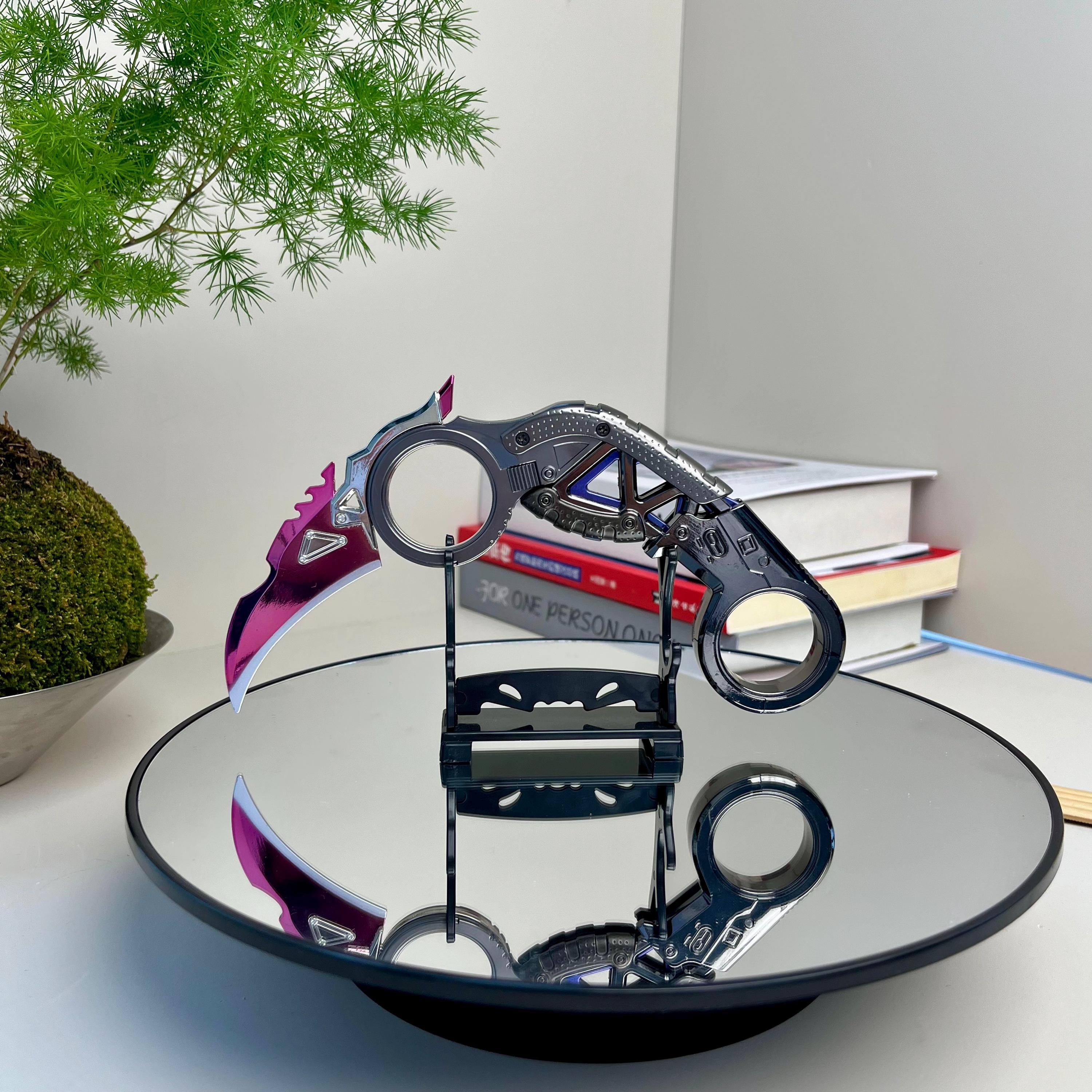 Apex Legends Raptor General Heirloom – Metal Display Collectible - Yohoot