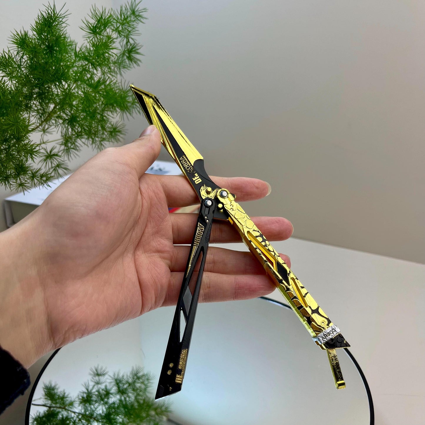 Delta Force Butterfly Shadow Knife, Game Peripherals, Folding Style, Metal Weapon Model, Outdoor Trainer Knife, Weapons Replica, Toy Gifts