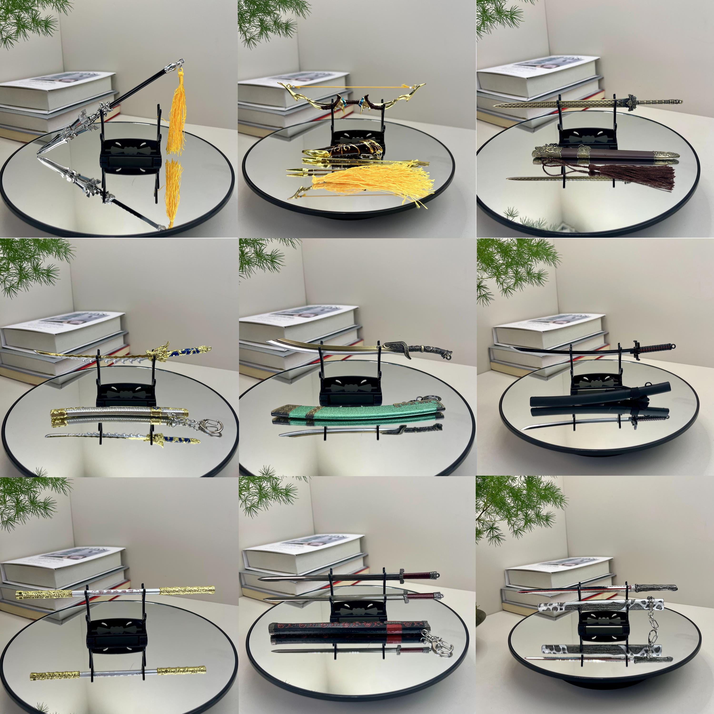 Ancient Keychain – Ruyi Gold Bone Club Knife, Metal Collectible Toy Gift