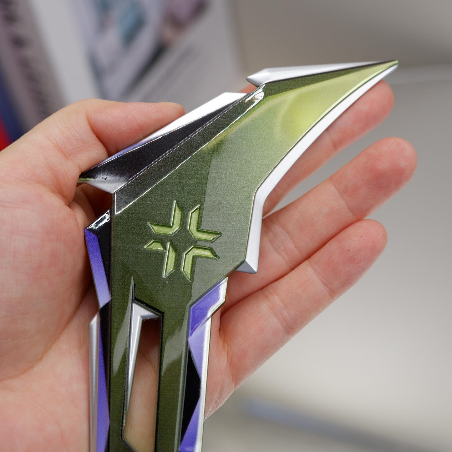 Valorant Melee Weapon Game Peripheral VCT Claw Knife Model Rotatable Coach Metal Knife Cosplay Prop Desktop Decoration Collections Gifts Toy